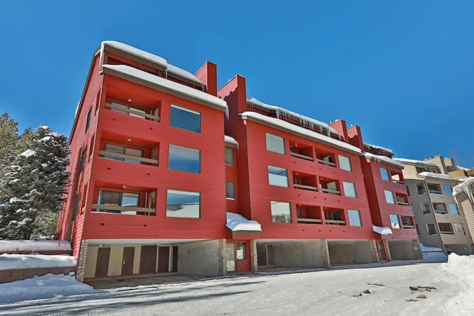 Snowblaze Athletic Club -a11 2 Bedroom Condo by RedAwning