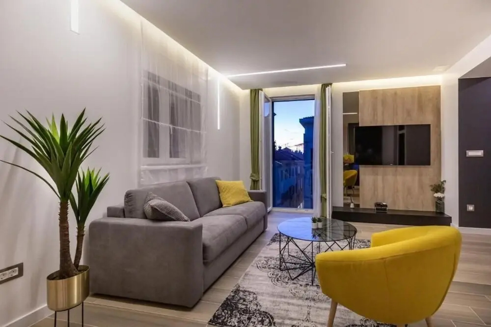 Marcius Luxury Apartment