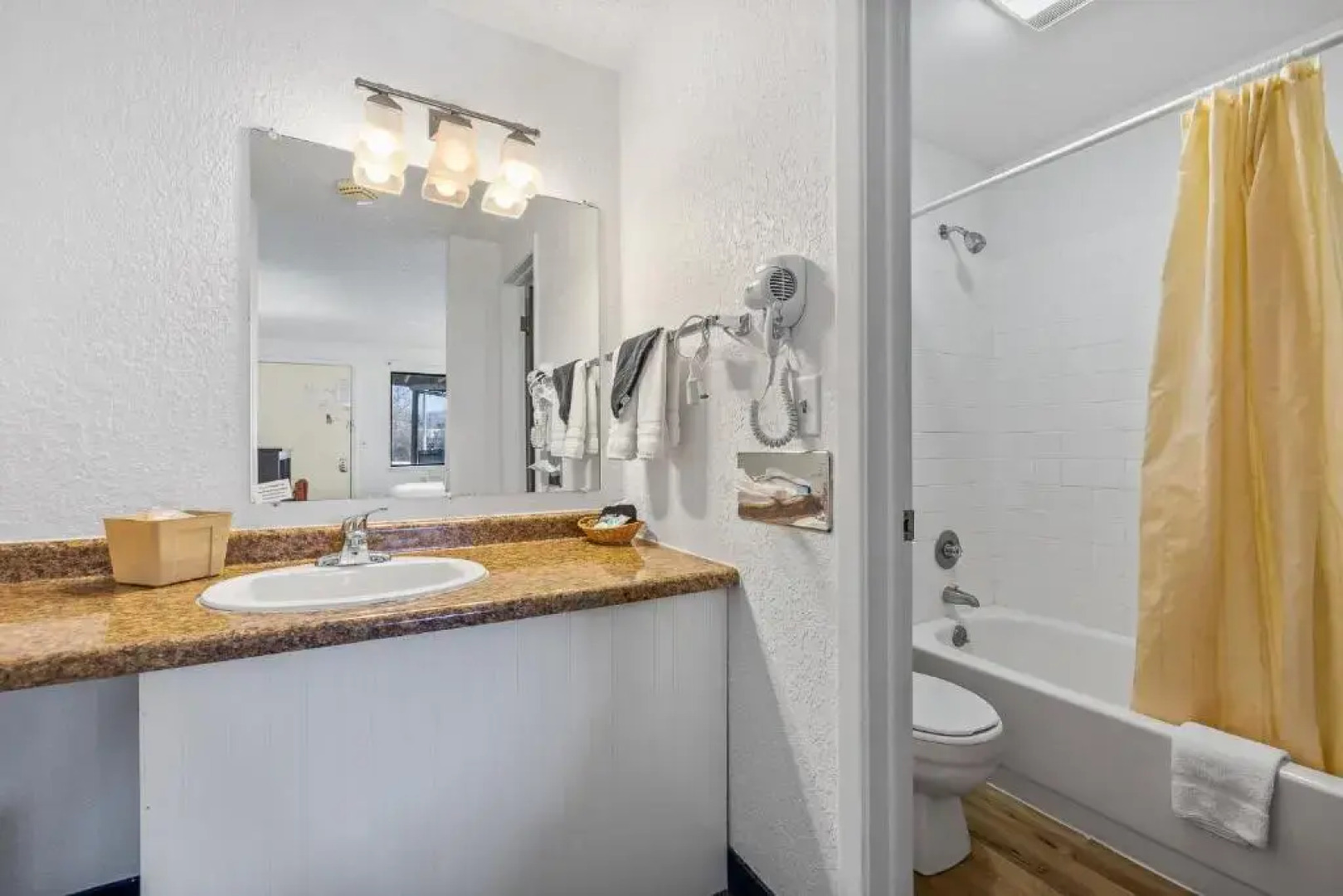 Knights Inn & Suites Sturgis