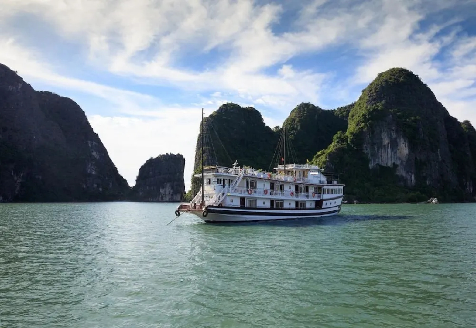 HaLong Canary Cruise