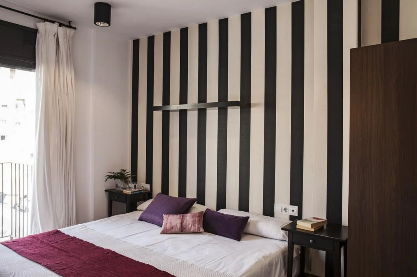 AinB Eixample Entenza Apartments
