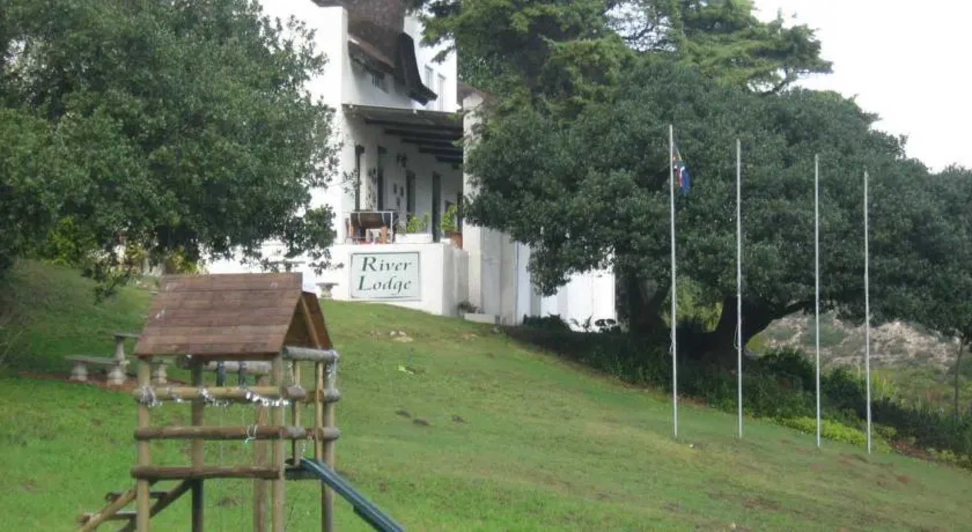 Stillbay River Lodge