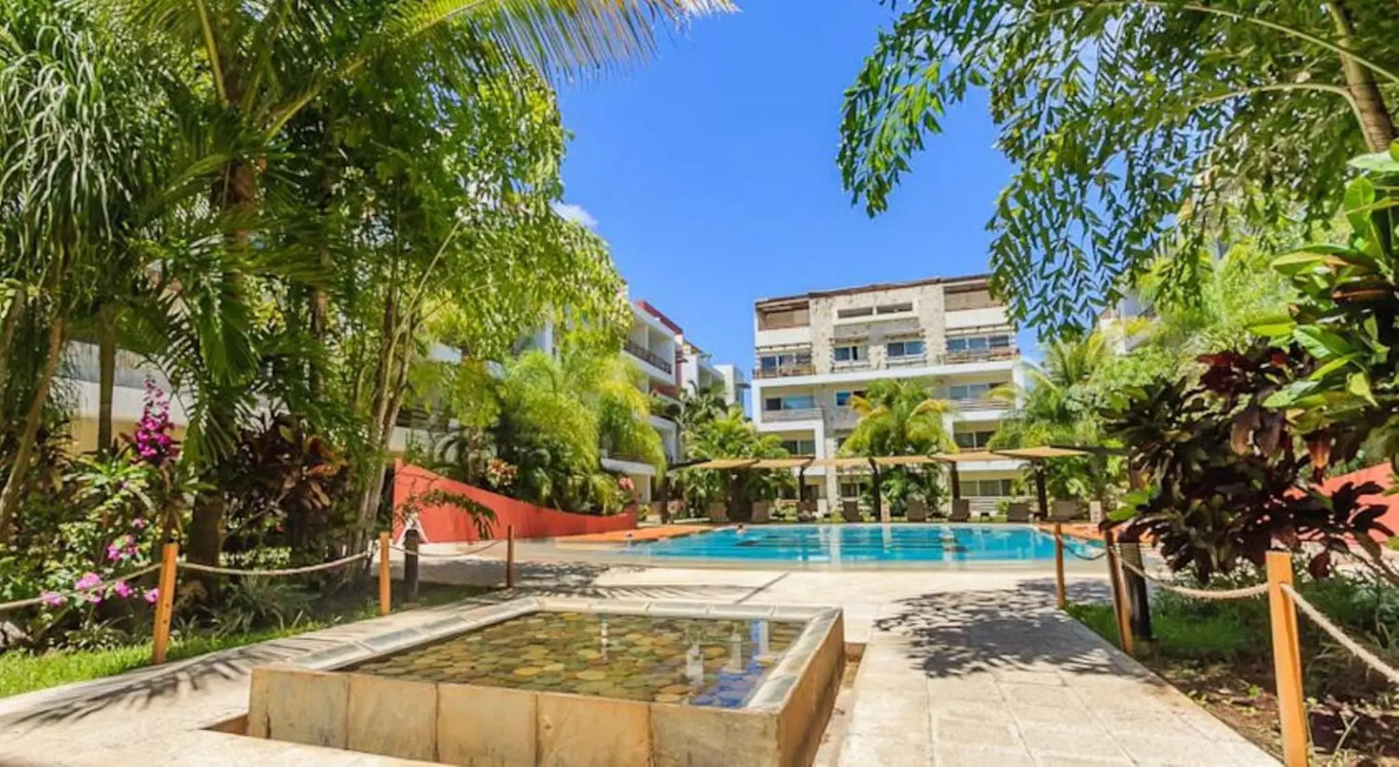 Ipana Dream Downtown Playa del Carmen