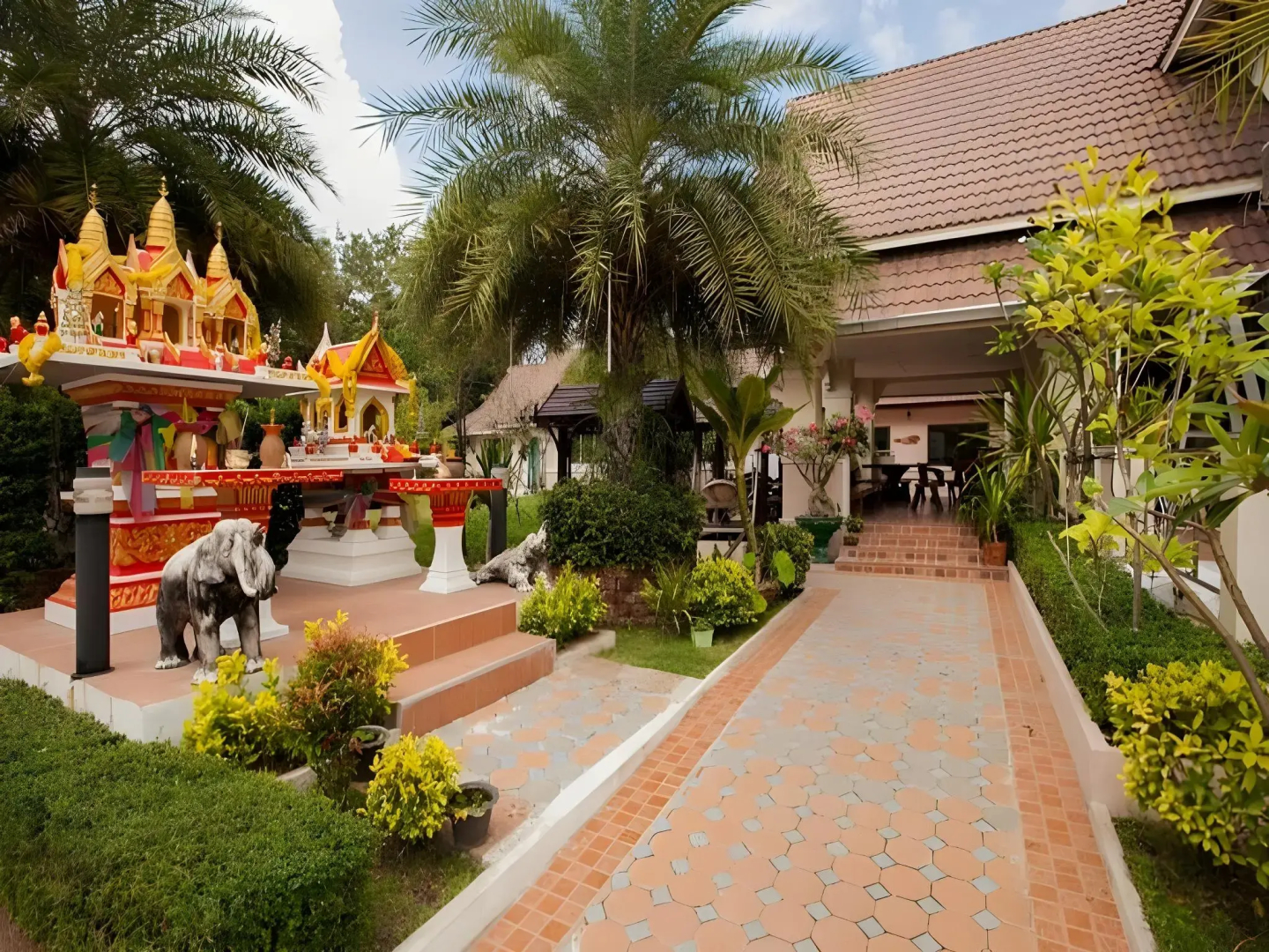 Thon Koon Resort