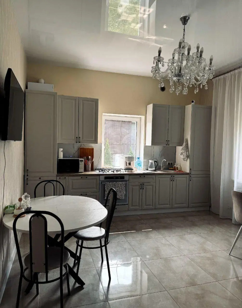 Уманский дом Семь Башен