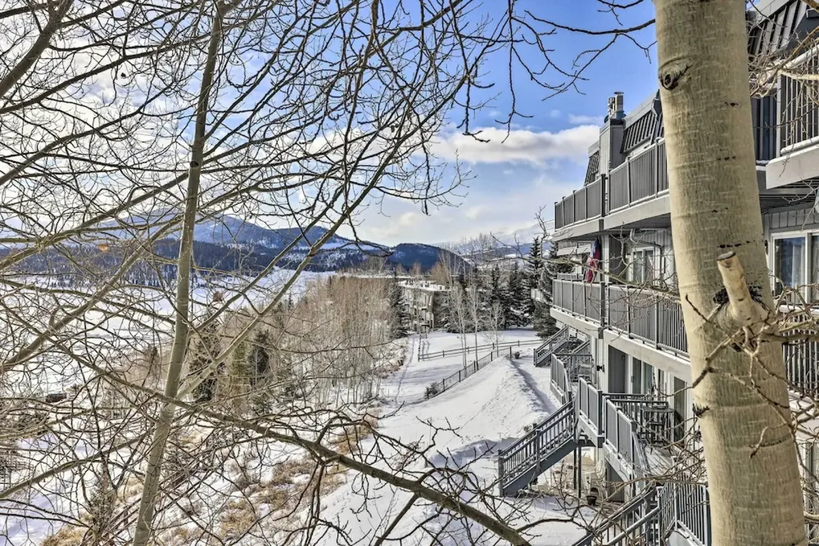 6 Mi to Keystone Resort: Cozy Lake Dillon Condo!