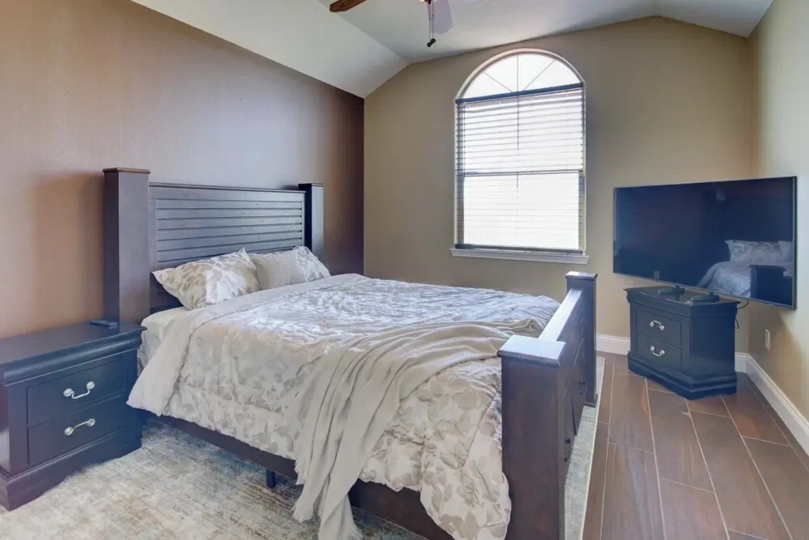 8 Mi to Kemah Boardwalk: Texas Gulf Home w/ Patio