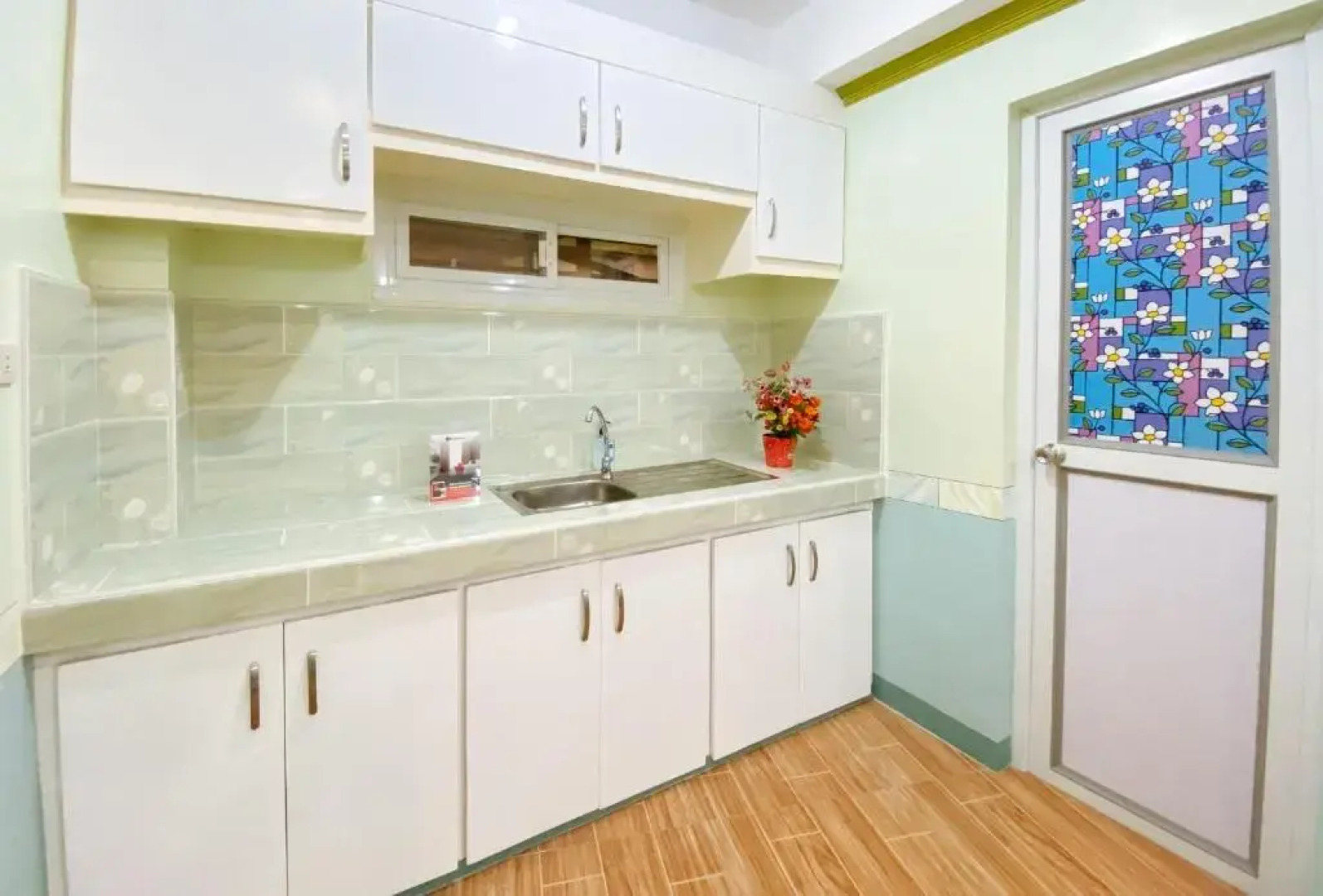 RedDoorz @ Calapandayan Subic Zambales