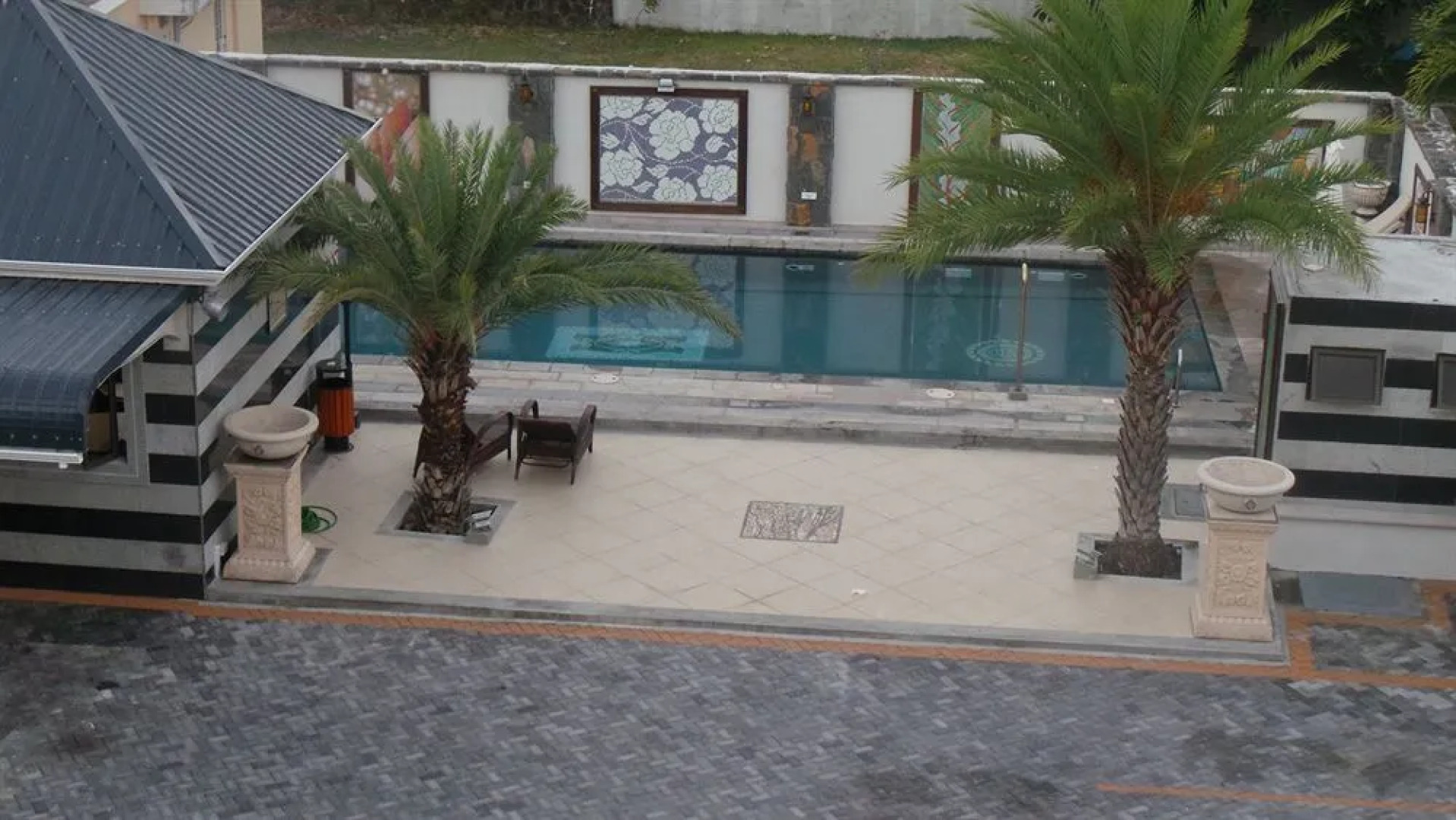 BurNas Beach & Apartments