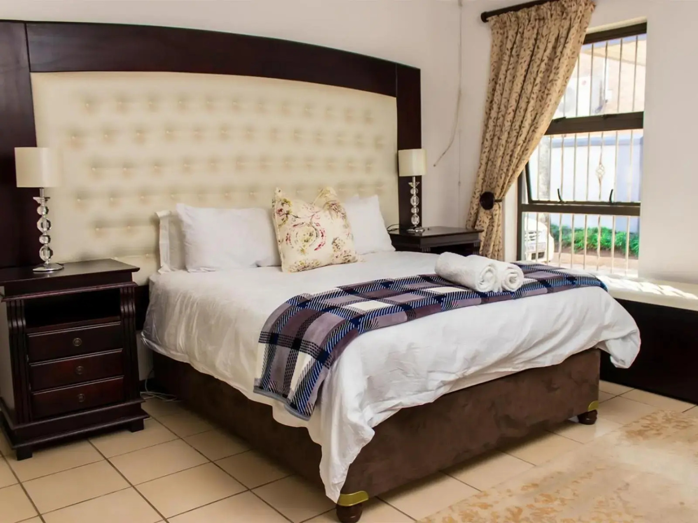 Royal Guesthouse