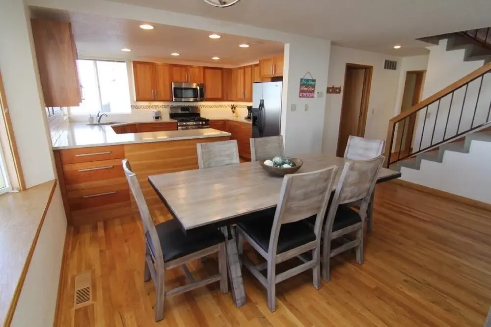 Logan's Lodge