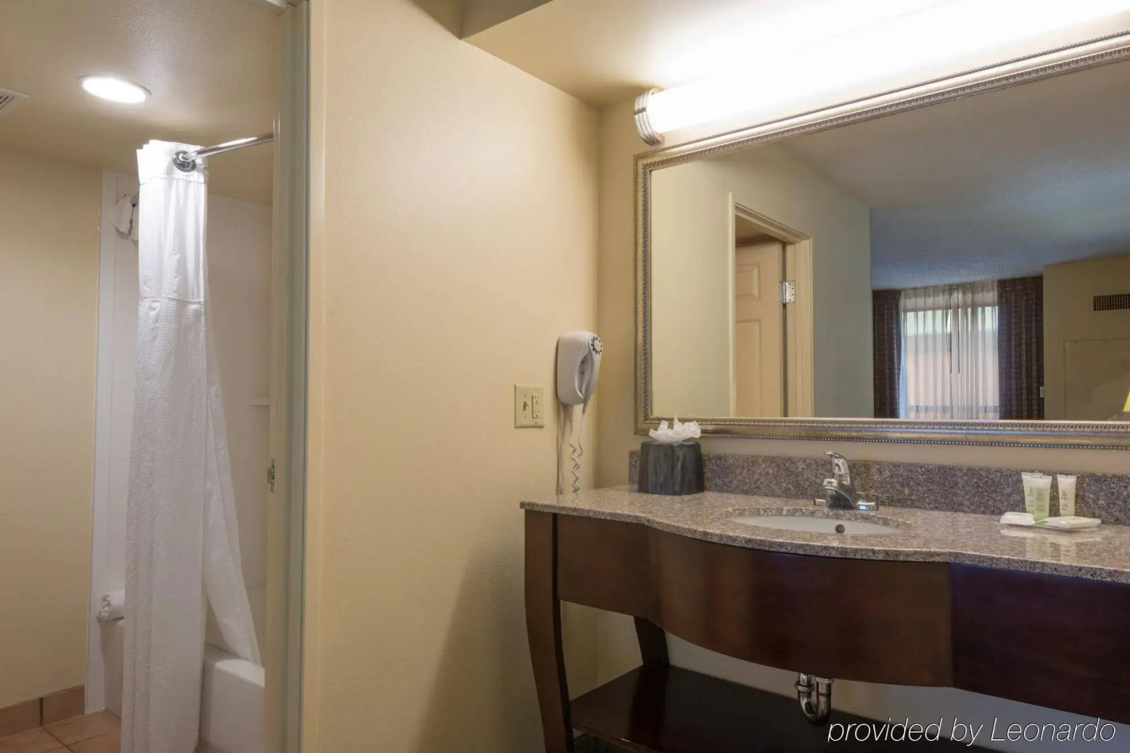 Staybridge Suites Memphis - Poplar Ave East by IHG