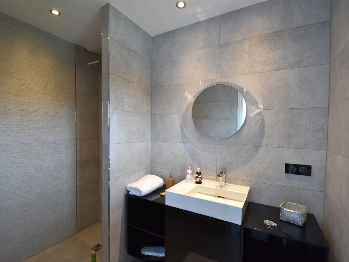 Villa on a High-end Residence in Nîmes With Heated Pool