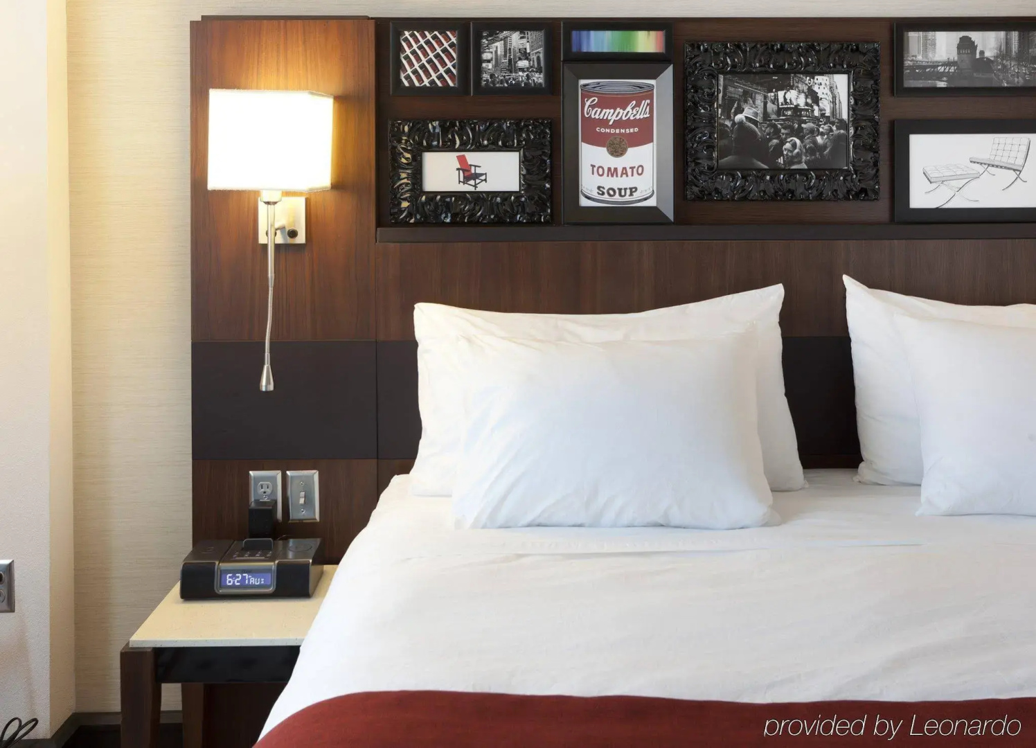 Delta Hotels by Marriott Milwaukee Northwest