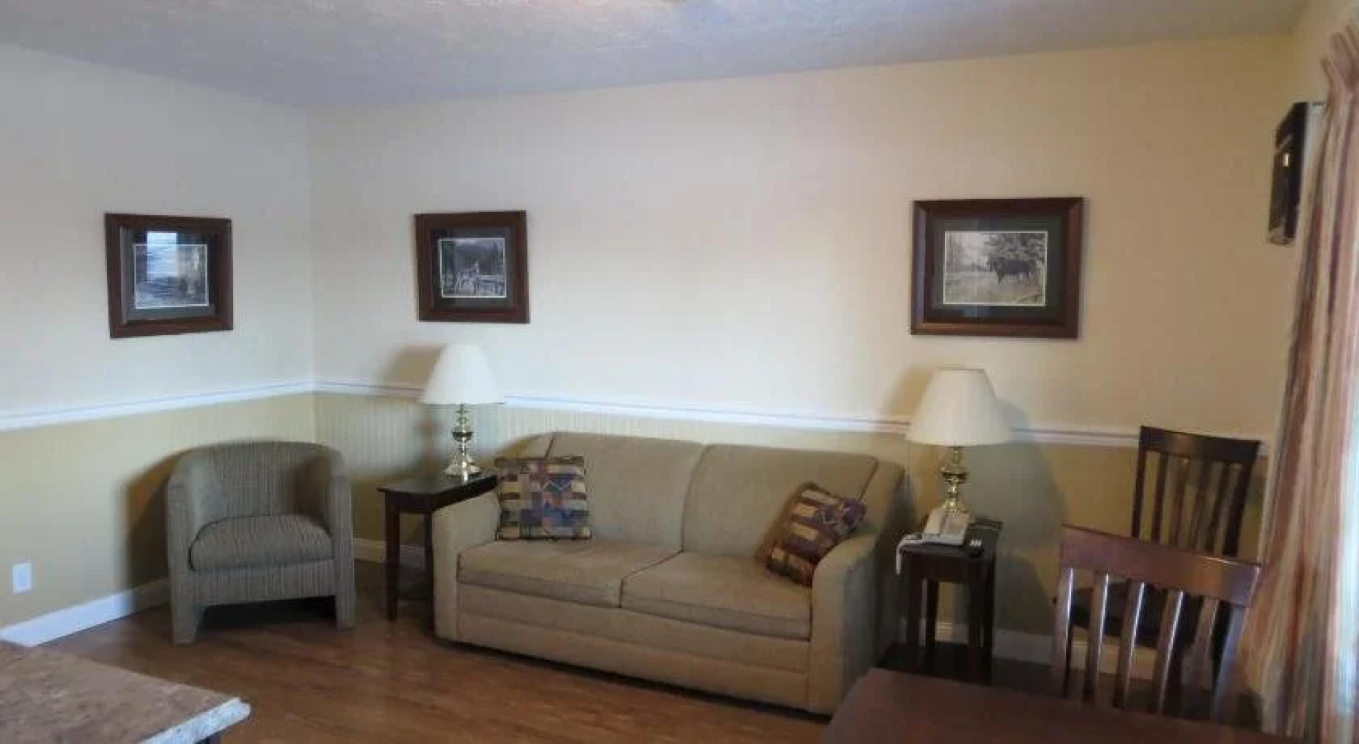 Silverwood Inn & Suites