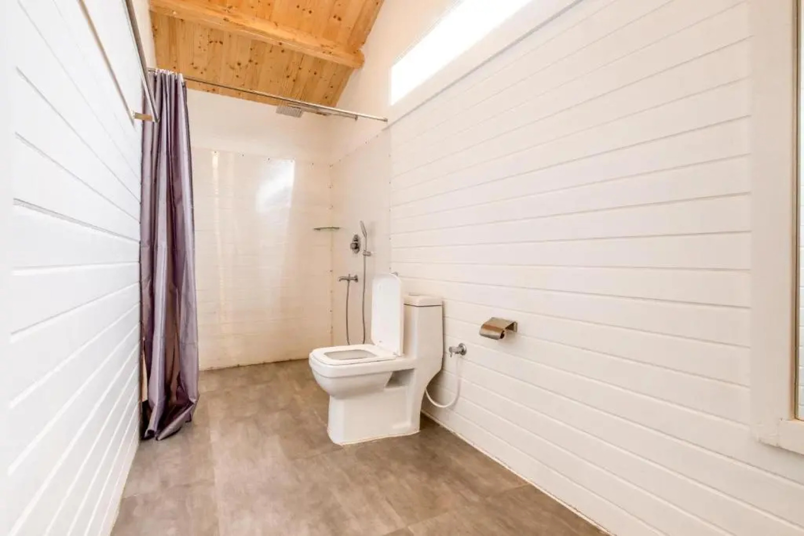 Out house, 1br, Stay, Dine and Fitness by Roamhome