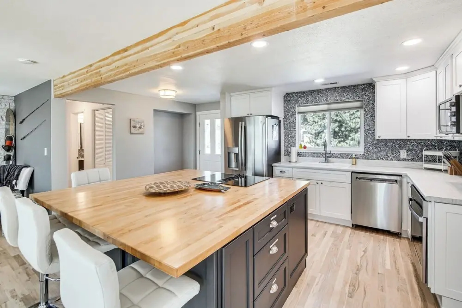 Hunting & Fishing Trip Base Camp on Moses Lake!