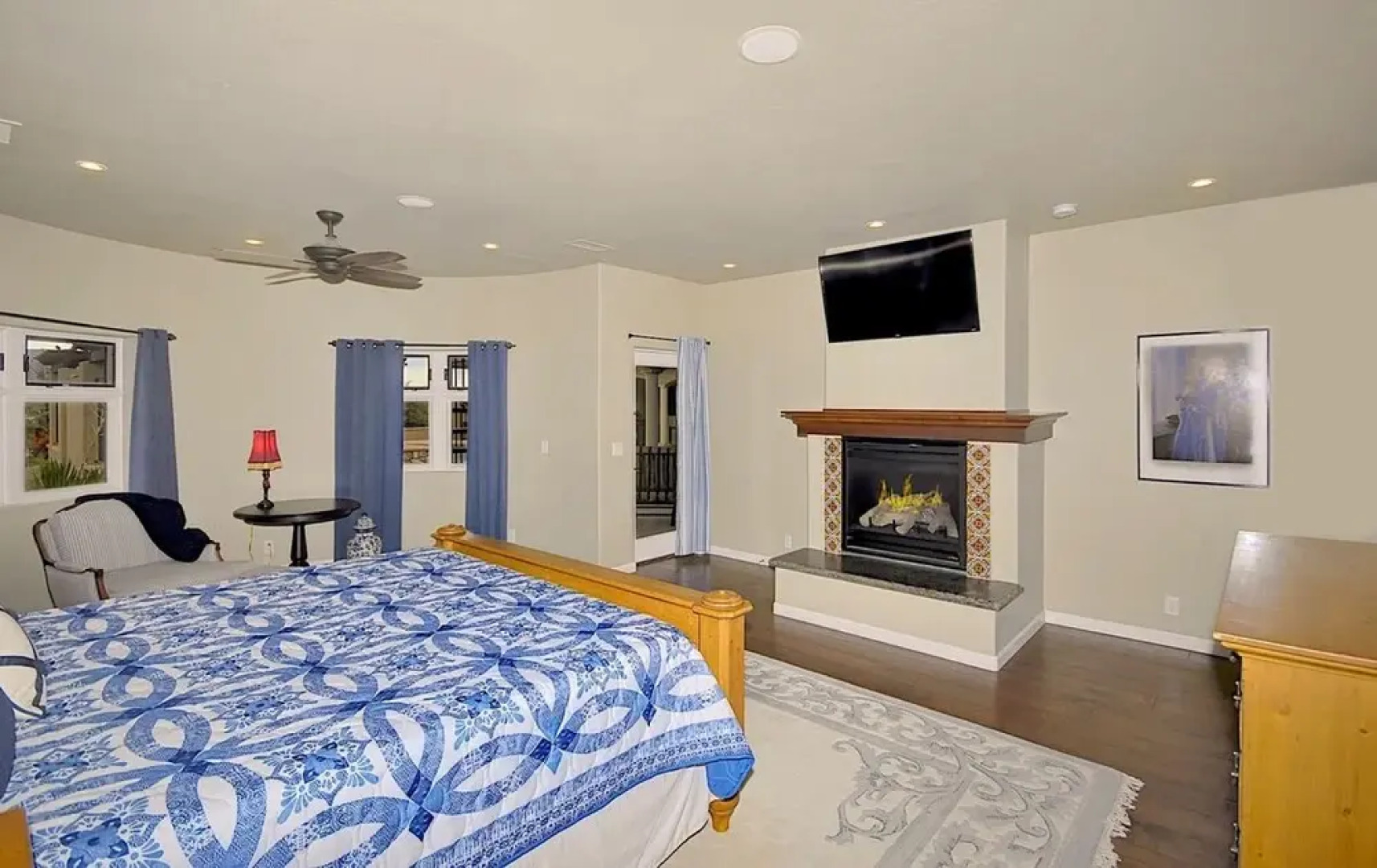 Sorelle Vineyard 5BR by Casago