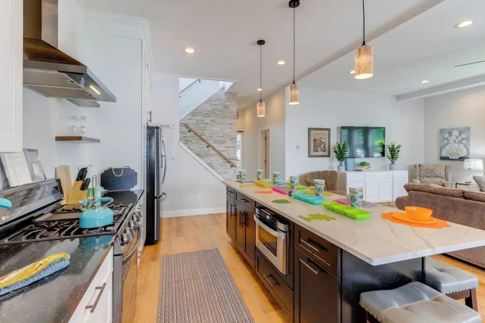 Steps to Buckeye Lake: Family-friendly Home