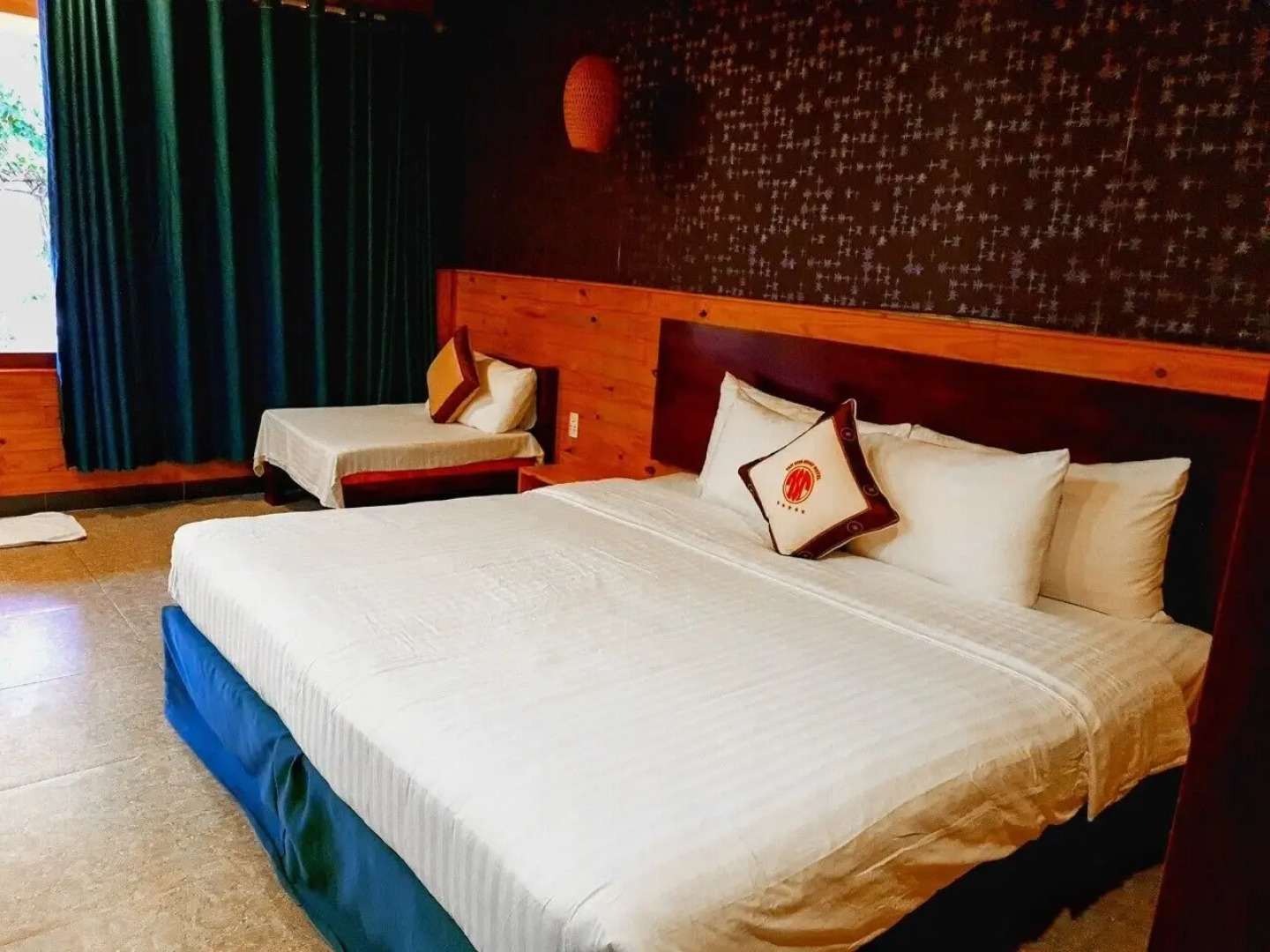 Tan Son Nhat Con Dao Resort