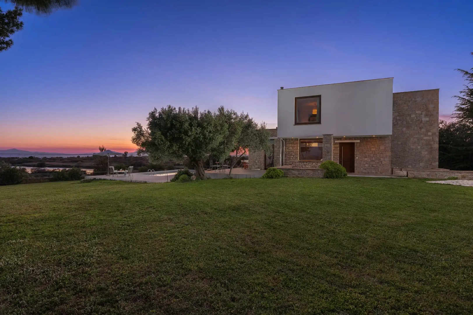 Sea La Vie Retreat Villas