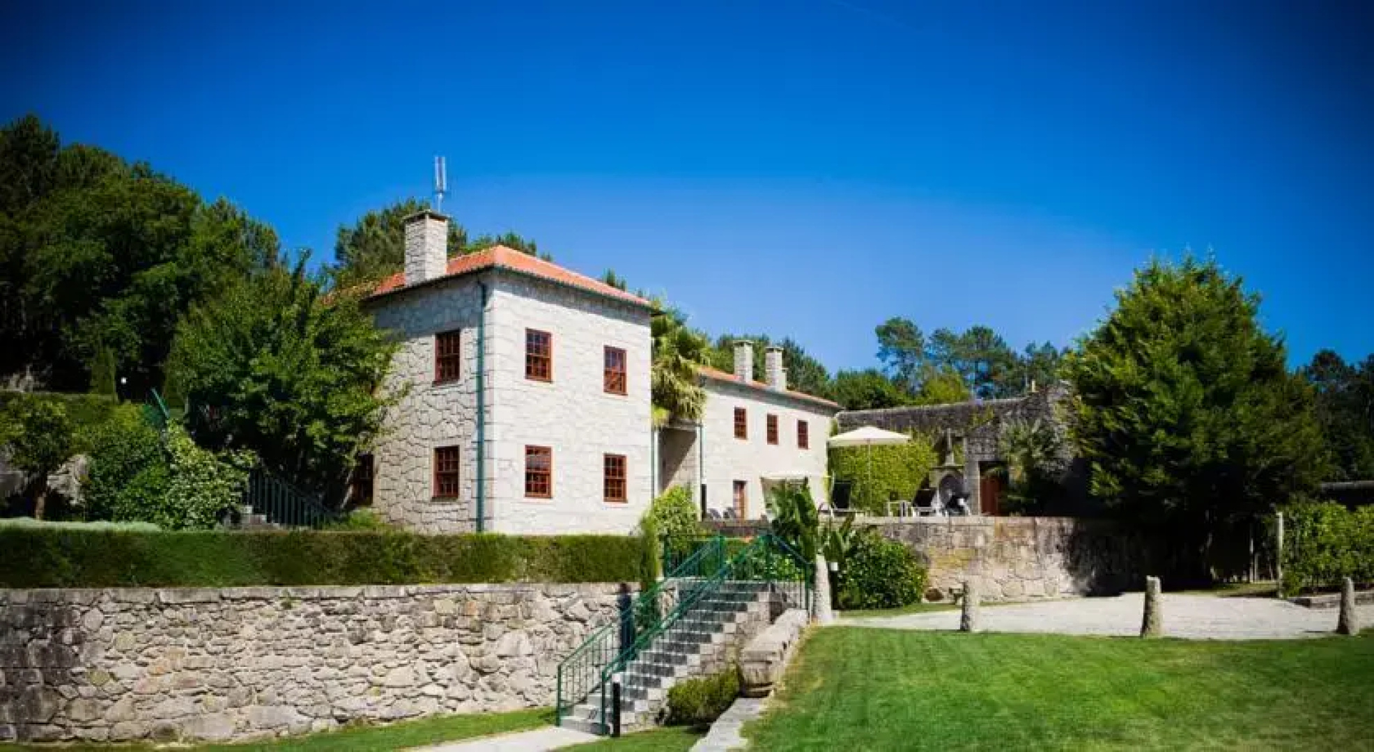 Quinta Trás o Rio