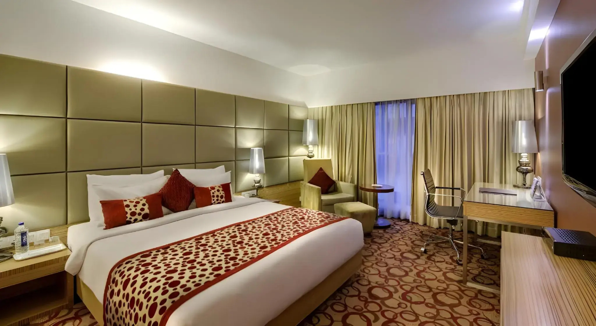 Pride Plaza Hotel, Ahmedabad