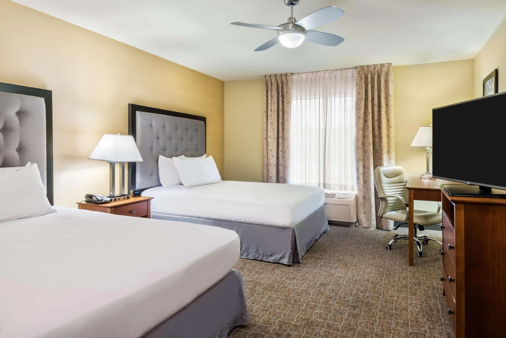 Larkspur Landing Extended Stay Suites St. Louis Riverport - Airport West