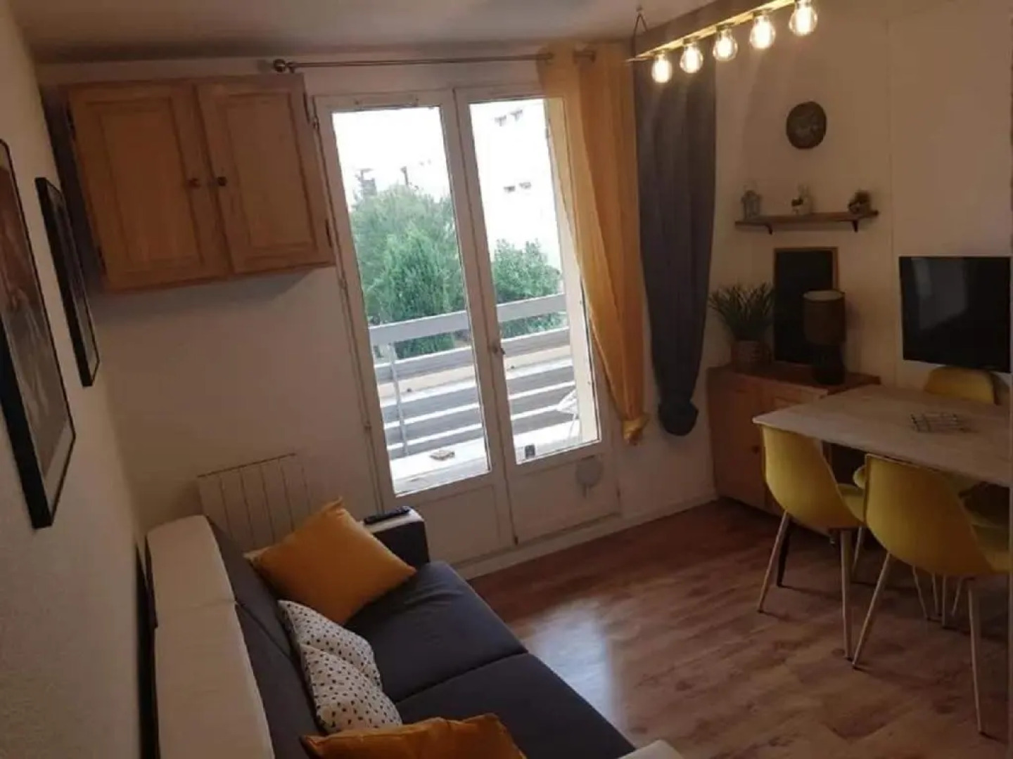 Studio cabine avec place de parking privée