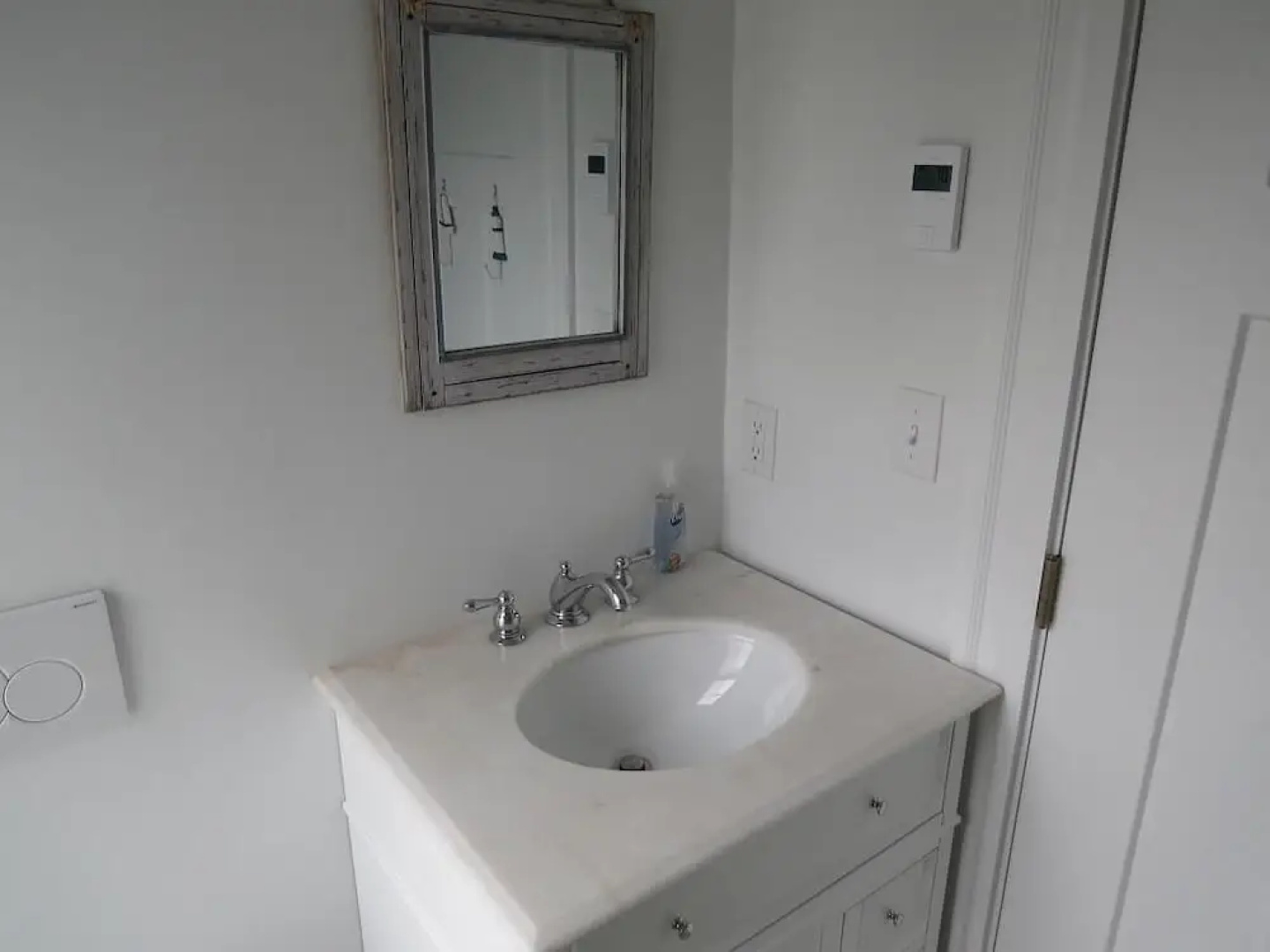 411 Stage Harbor Road - Six Bedroom House