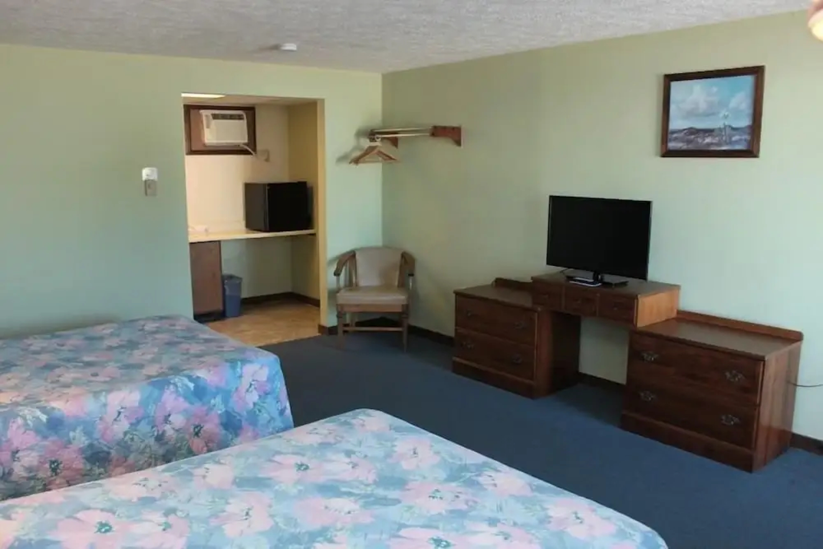 The Villager Motel
