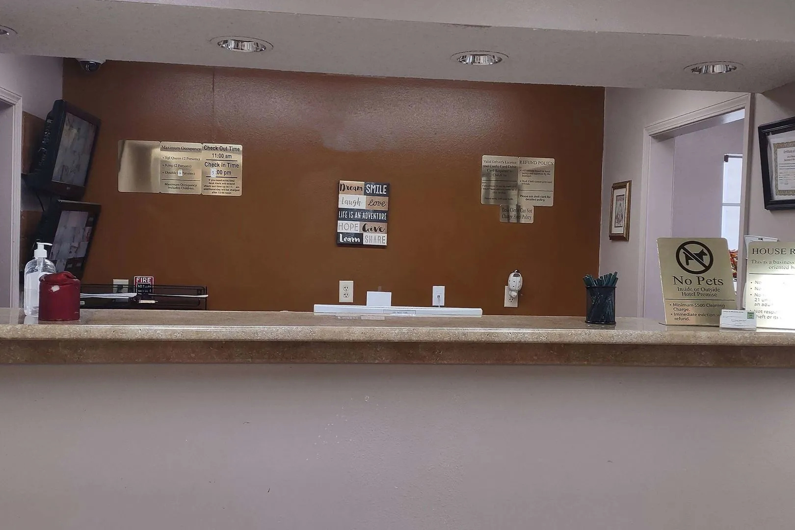 Carom Inn A Travelodge By Wyndham Denham Springs