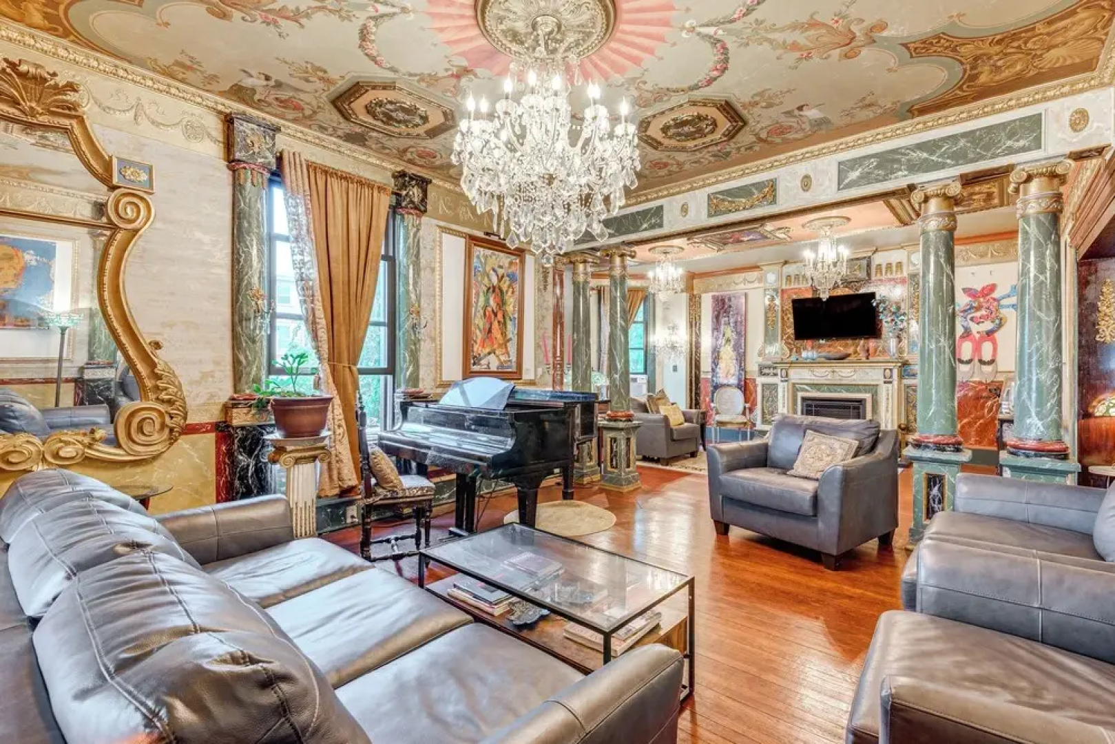 Near Downtown Scranton: Getaway w/ Patio