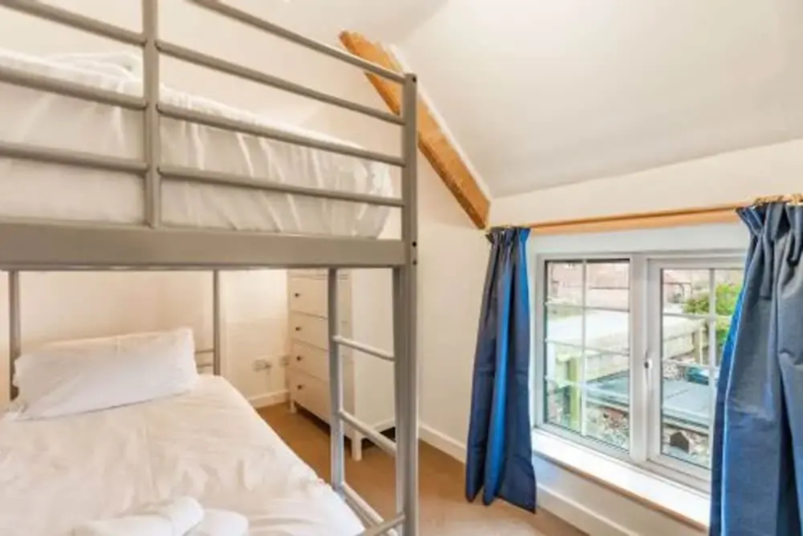 Host Stay 1 Ruscon Cottage