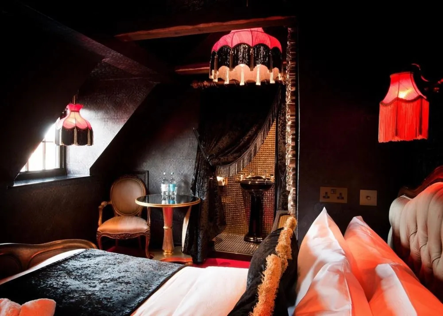 Crazy Bear Hotel-Beaconsfield
