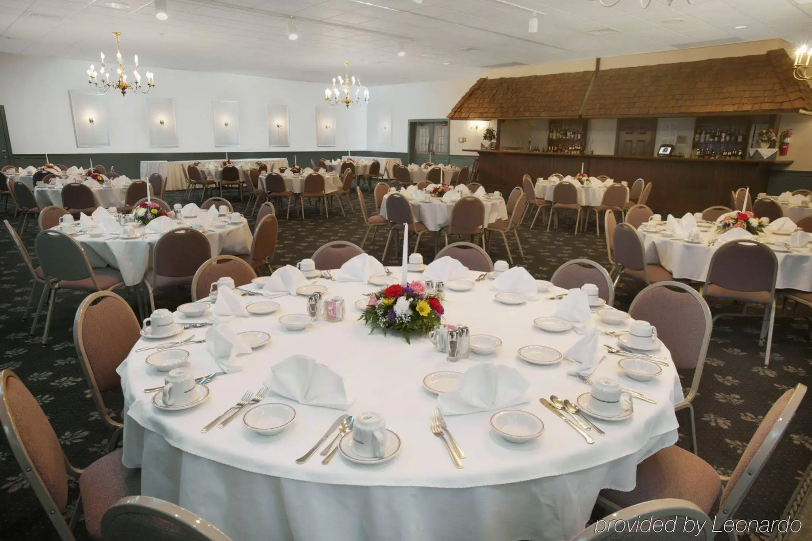 Best Western Plus Revere Inn & Suites