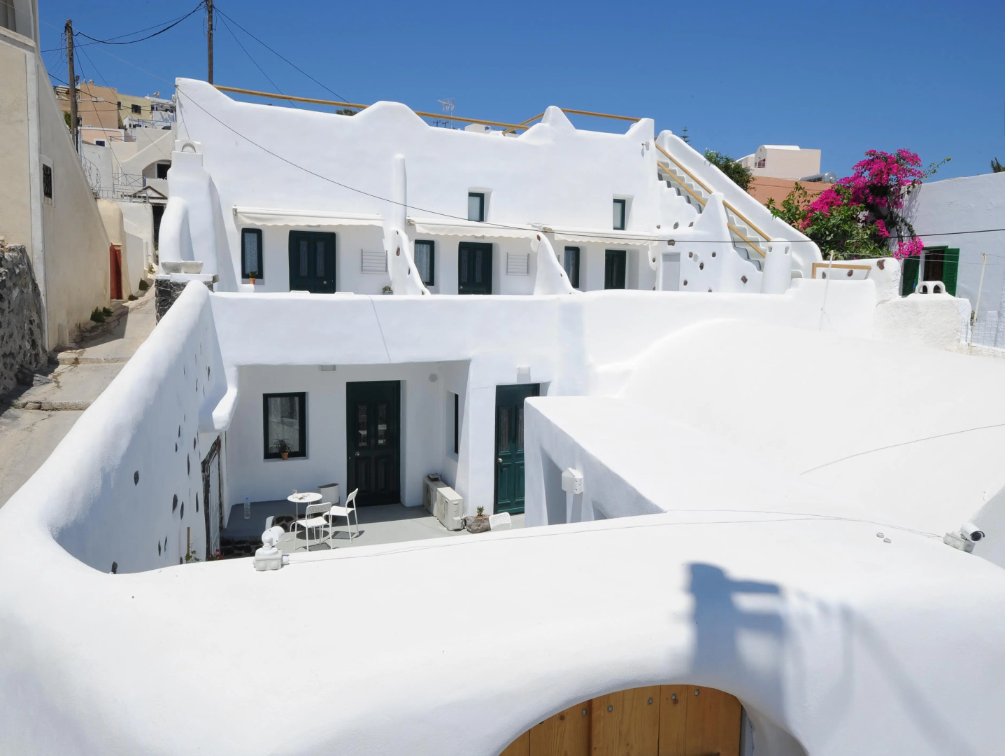 Manias Fira Residences