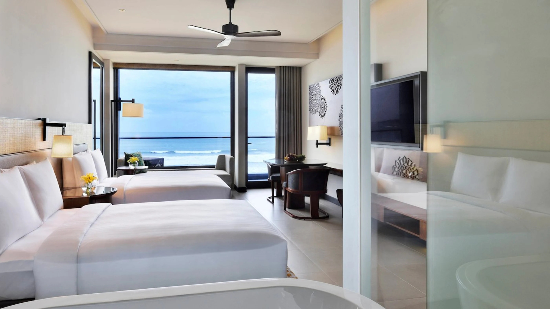 Курортный отель Weligama Bay Marriott Resort & Spa