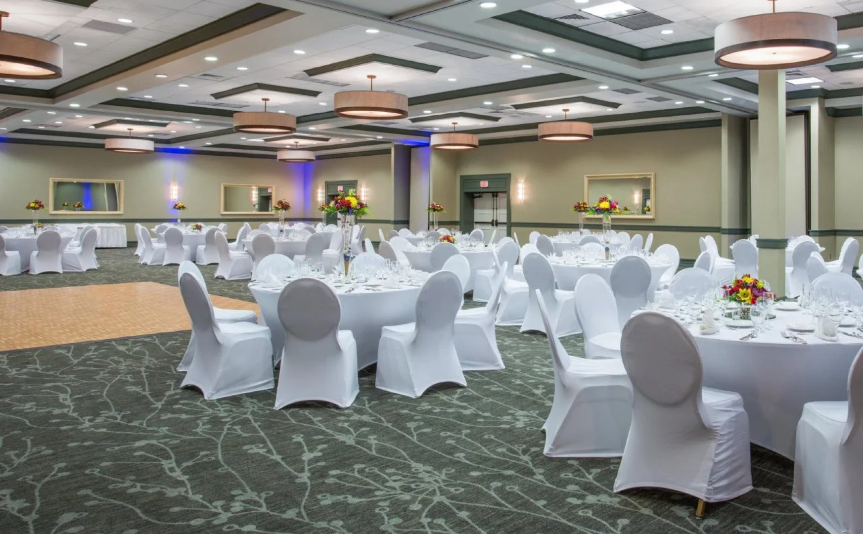 Crowne Plaza Melbourne - Oceanfront by IHG