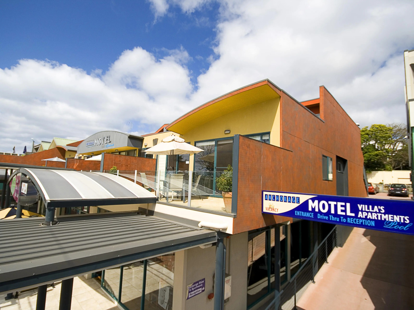 Anchorage Motel and Villas