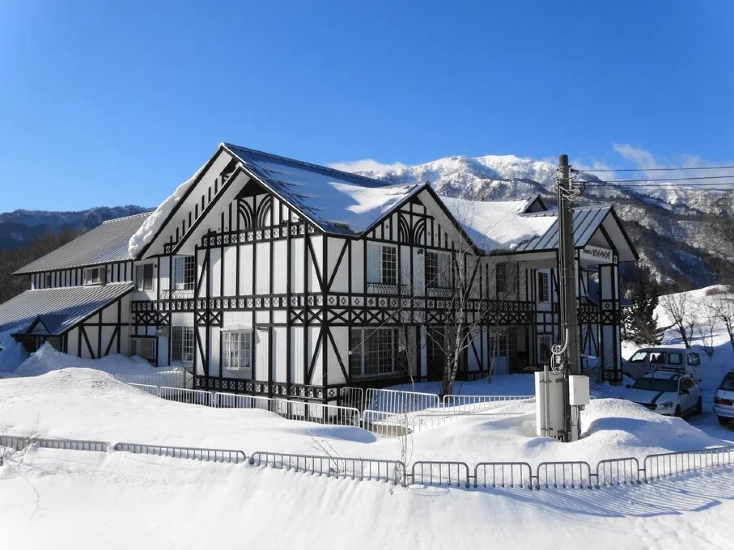 Hachi Kogen Petit Hotel White Wing
