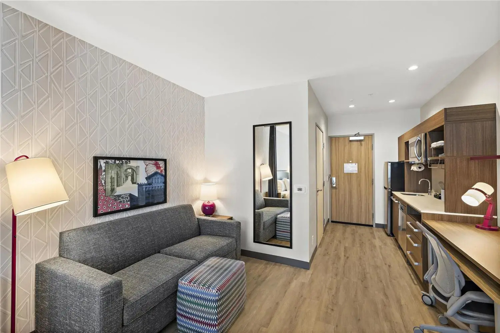 Home2 Suites By Hilton Riverside Downtown