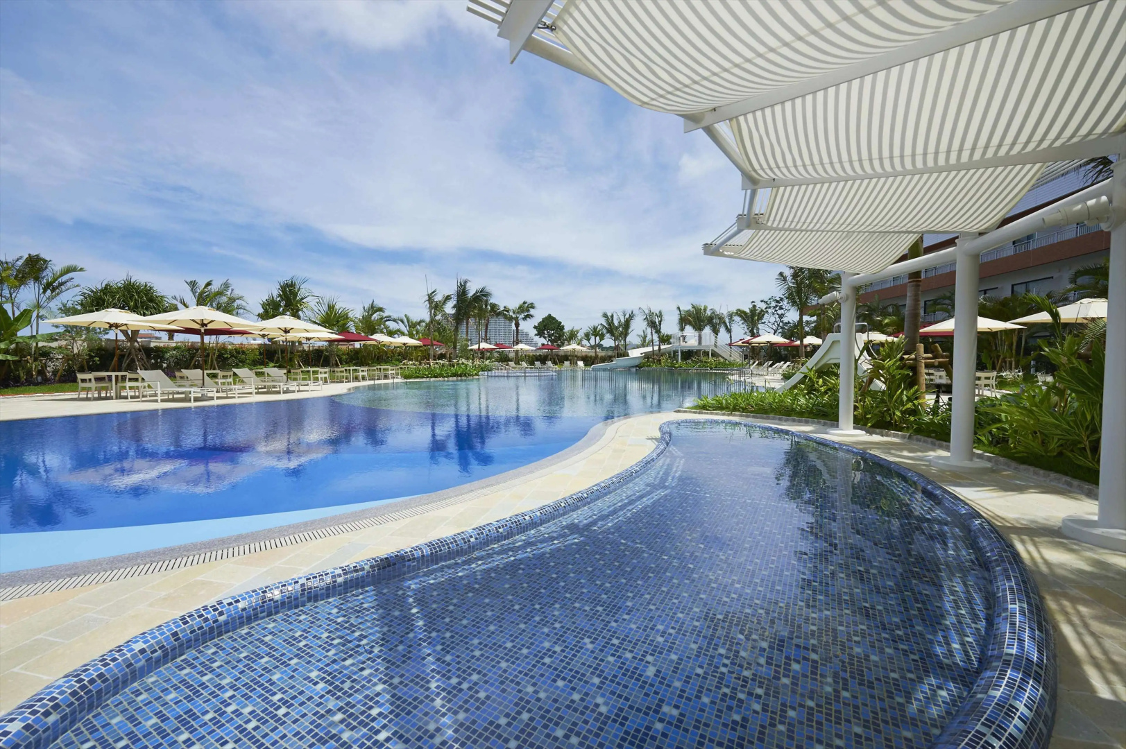 Hilton Okinawa Chatan Resort