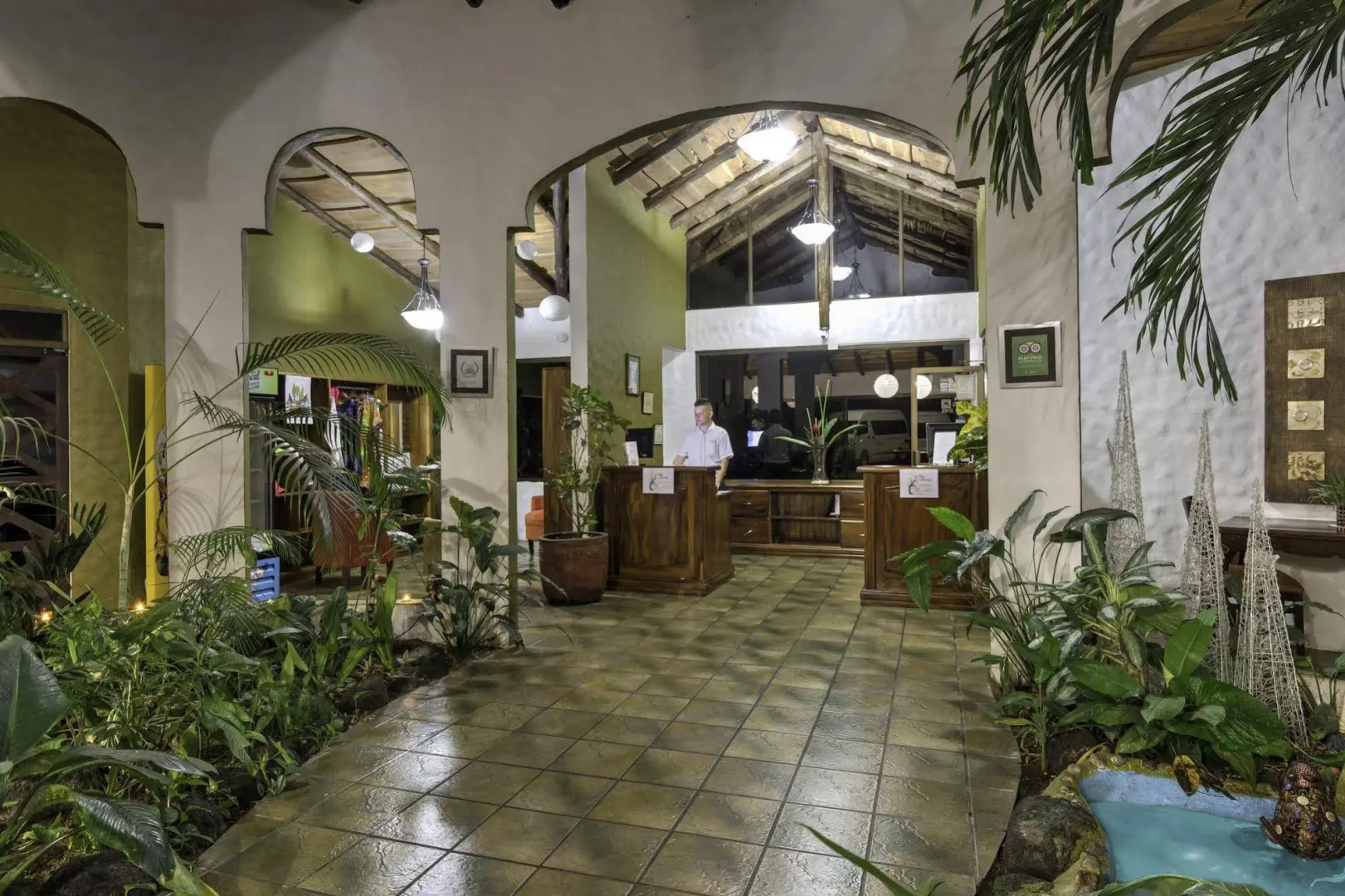 Mountain Paradise Hotel