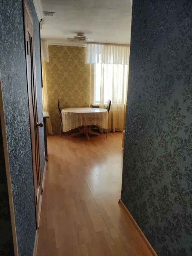 Flat on str. Mira bld. 13 Selena