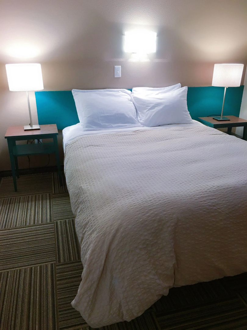 The Canterbury Inn of Downtown Invermere