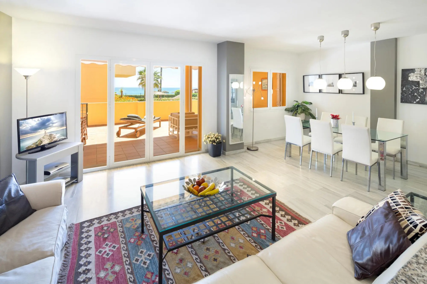 3 bedroom beachfront apartment La Cala de Mijas