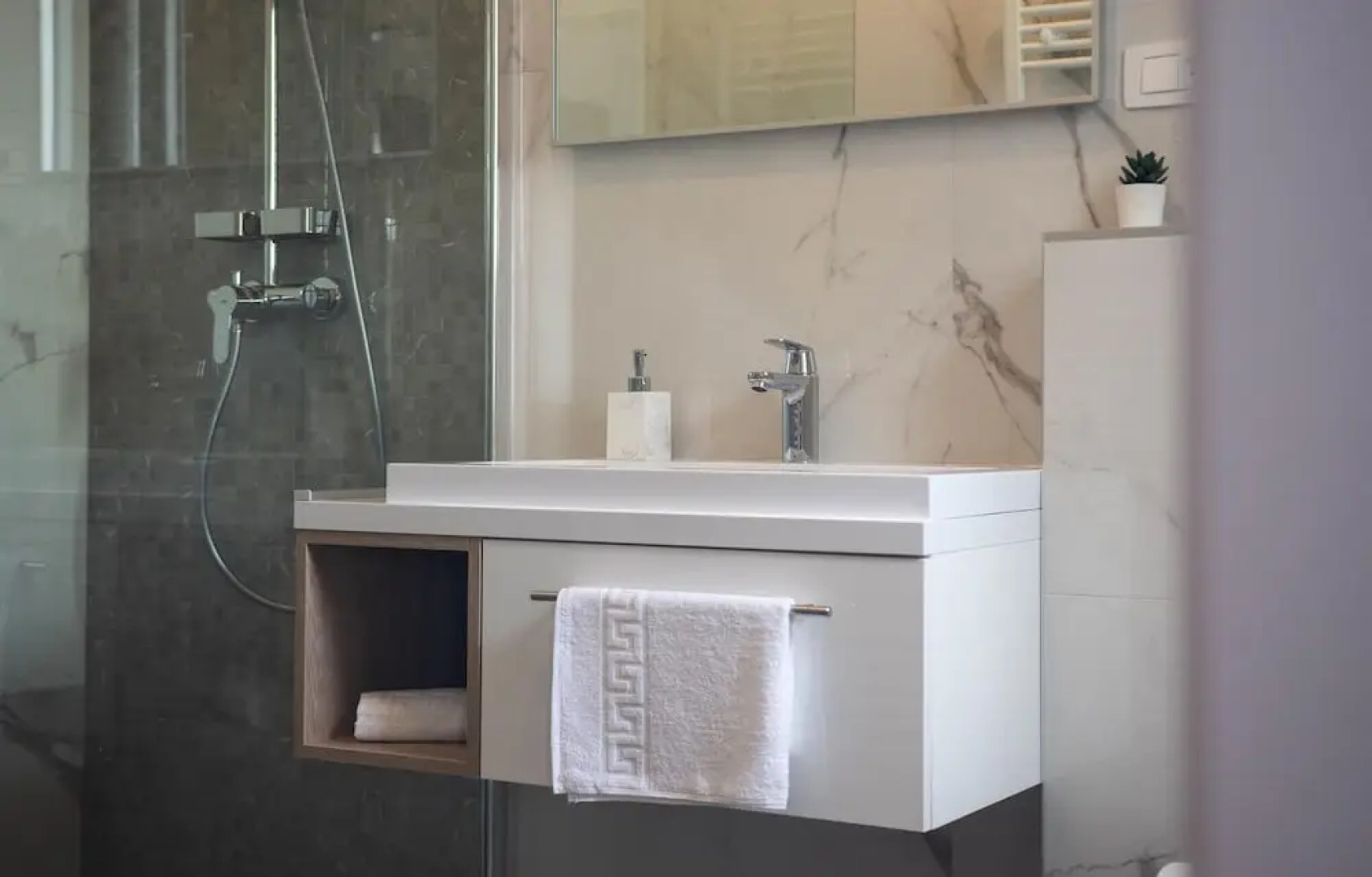 Beautiful Home in Kucine With 4 Bedrooms, Wifi and Outdoor Swimming Pool