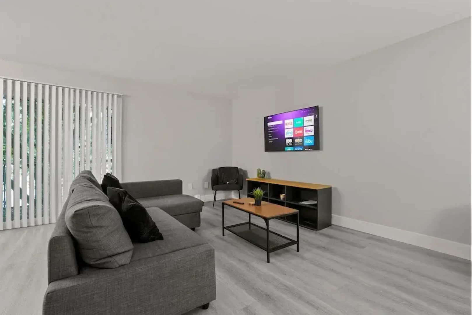 Cozy 2BR 2BA Apartment for the Family