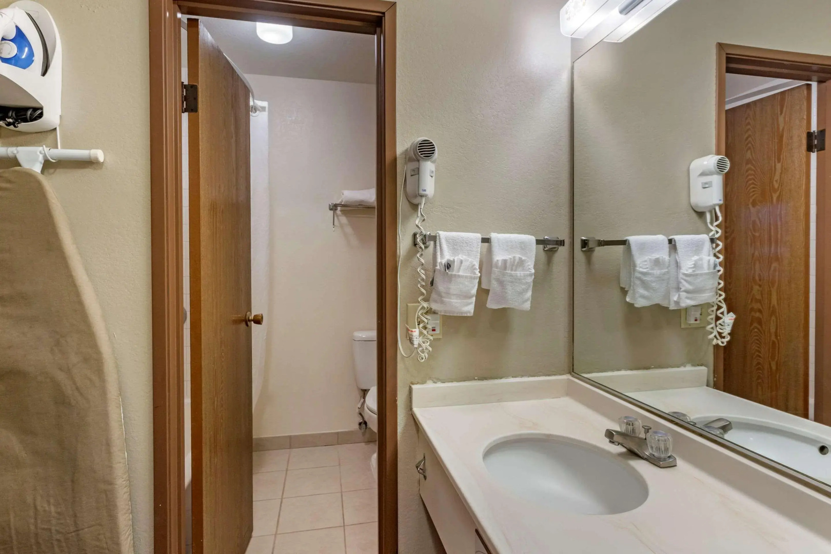 Econo Lodge Inn and Suites Sandy